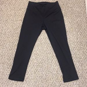 LIKE NEW | Athletech Workout Capris